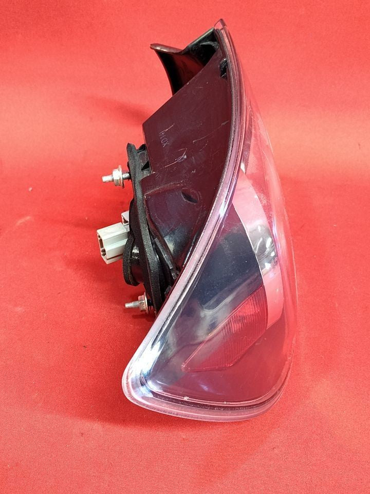2007-2009 Mazda Mazda3 SEDAN Quarter Mounted LEFT DRIVER Tail Light Lamp LED