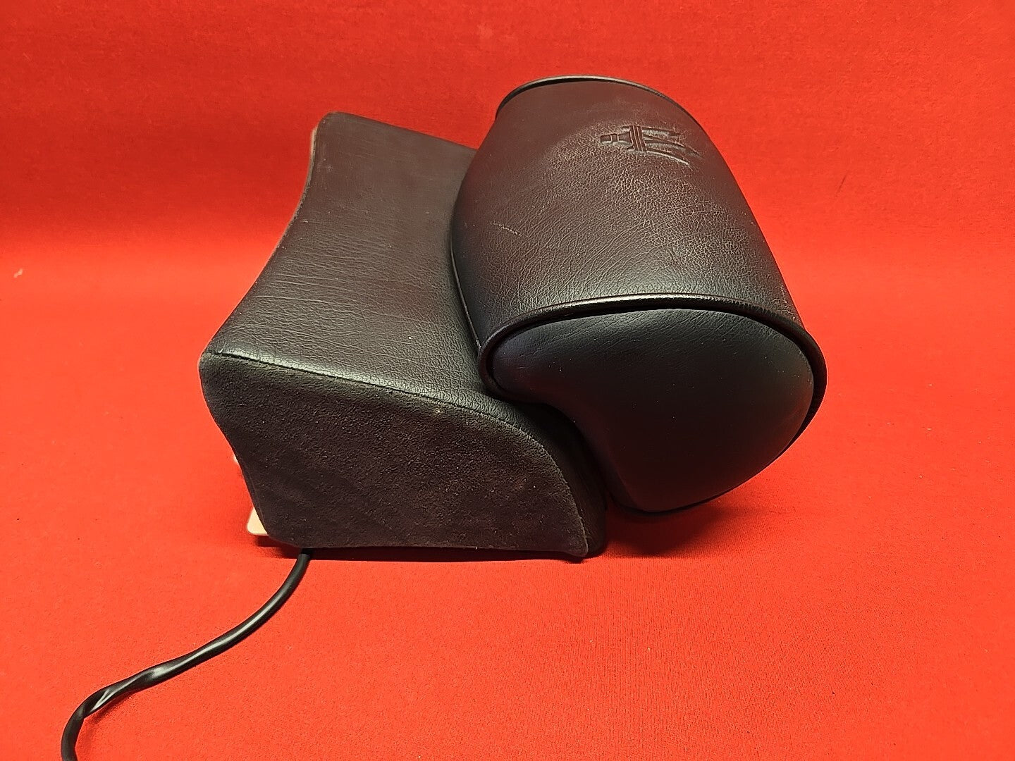 2003 - 2007 Maserati Quattroporte REAR CENTER Headrest Black Leather 981421700
