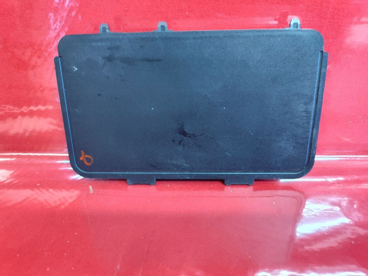 18-21 VW Volkswagen Tiguan 21-23 Atlas / ID.4 Wireless Charging Antenna Module