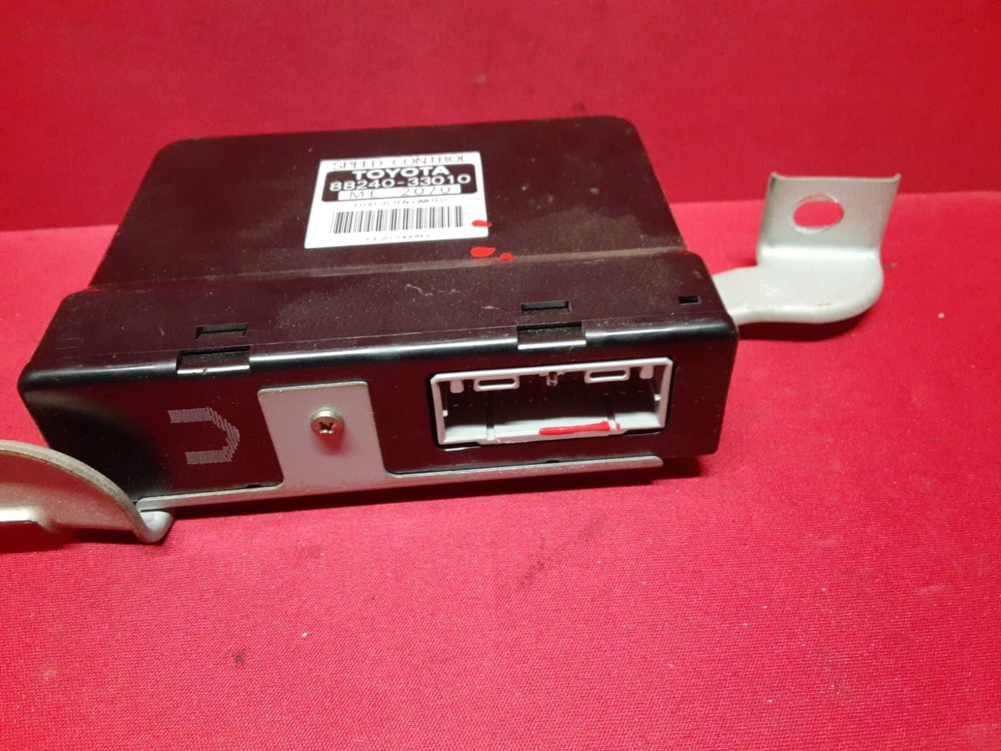 1992 1993 Lexus ES300 & Toyota Camry Cruise Speed Control Module 88240-33010