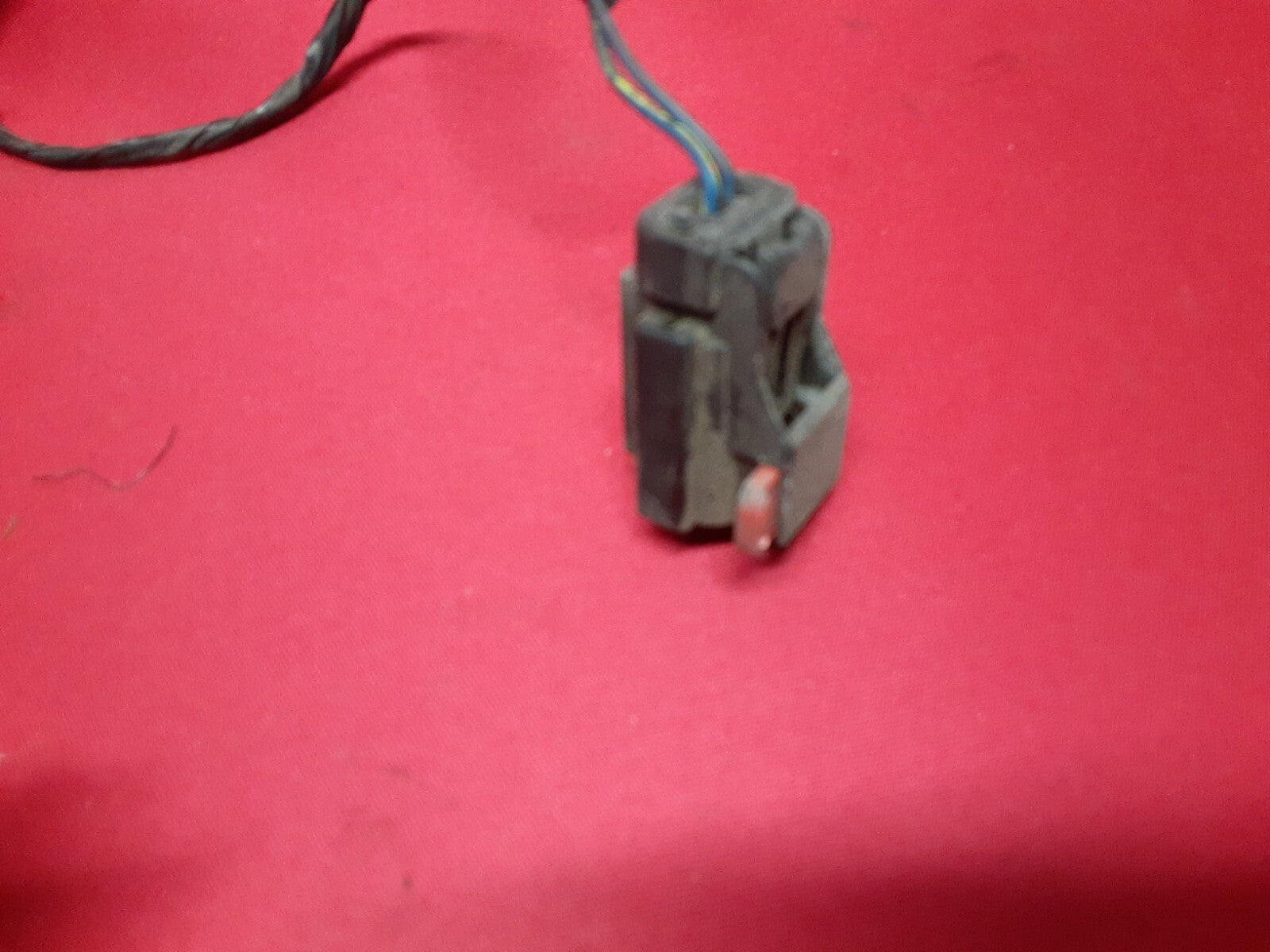 2006 Jeep Grand Cherokee & Commander Power Distribution Box 4692084AB  PIGTAILS