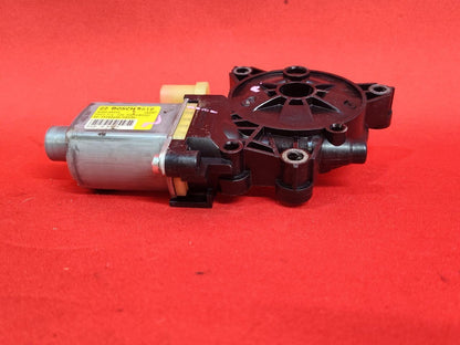 2019-2024 Kia Forte FRONT RIGHT PASSENGER Power Window Motor 82460-M6010