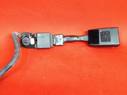 2012-2014 Ford Focus FRONT RIGHT PASSENGER Seat Belt Buckle Tongue Black