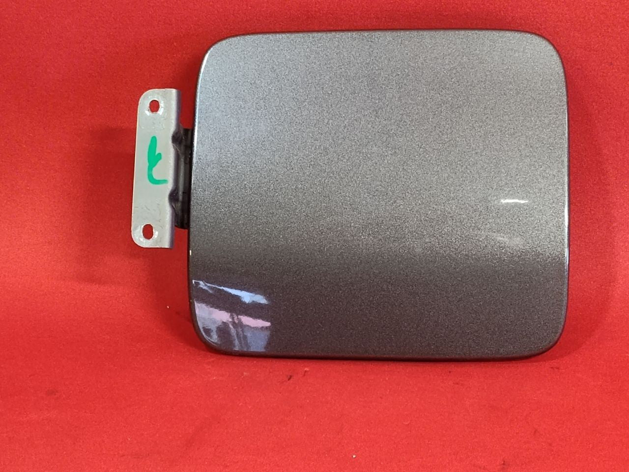2001-2006 Mazda Tribute Fuel Filler Door Lid Paint Code PNSPW0 Dark Shadow Grey