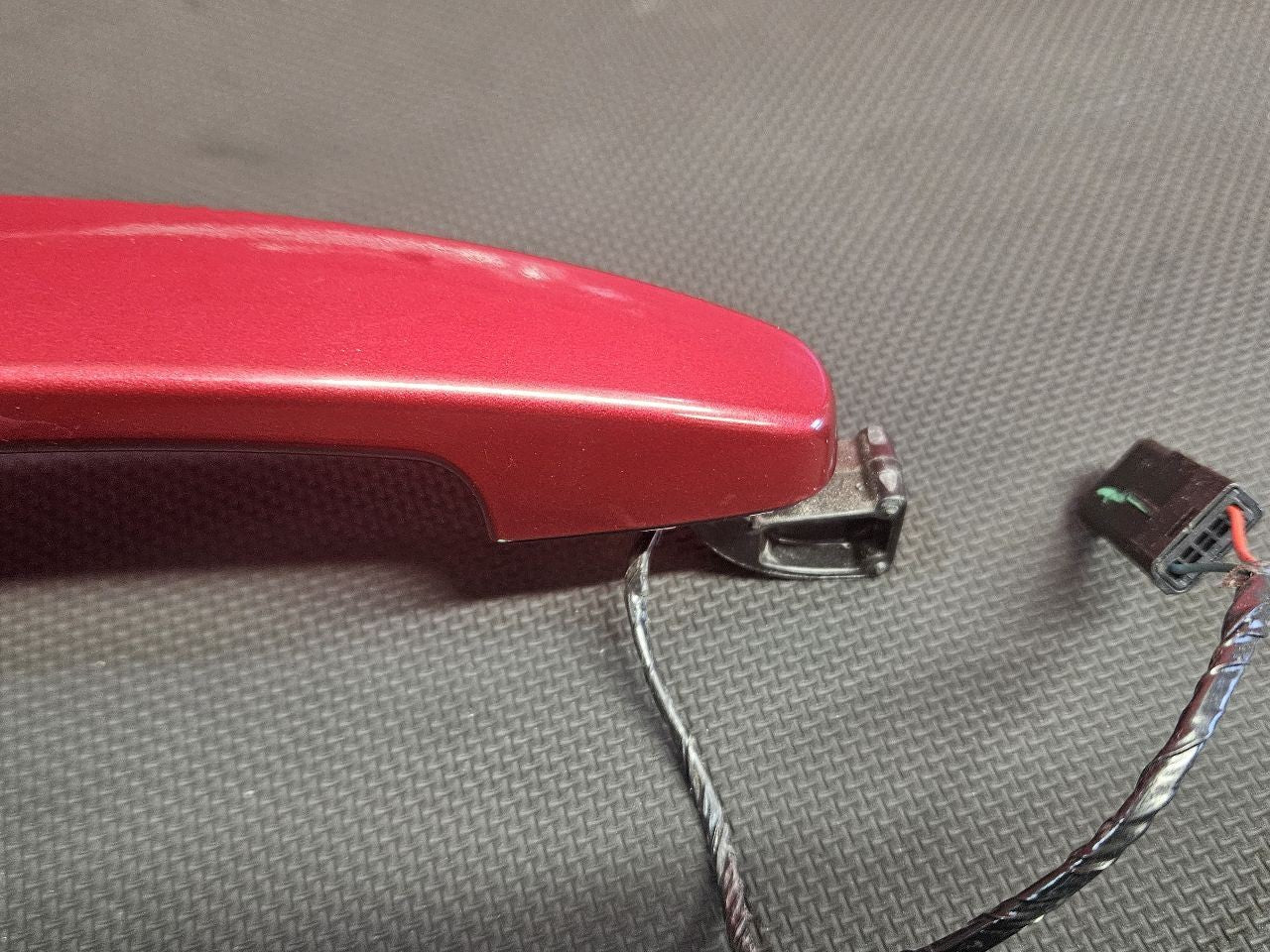 16-25 Chevrolet GMC Front Rear Left Right Exterior Door Handle 434B Glory Red