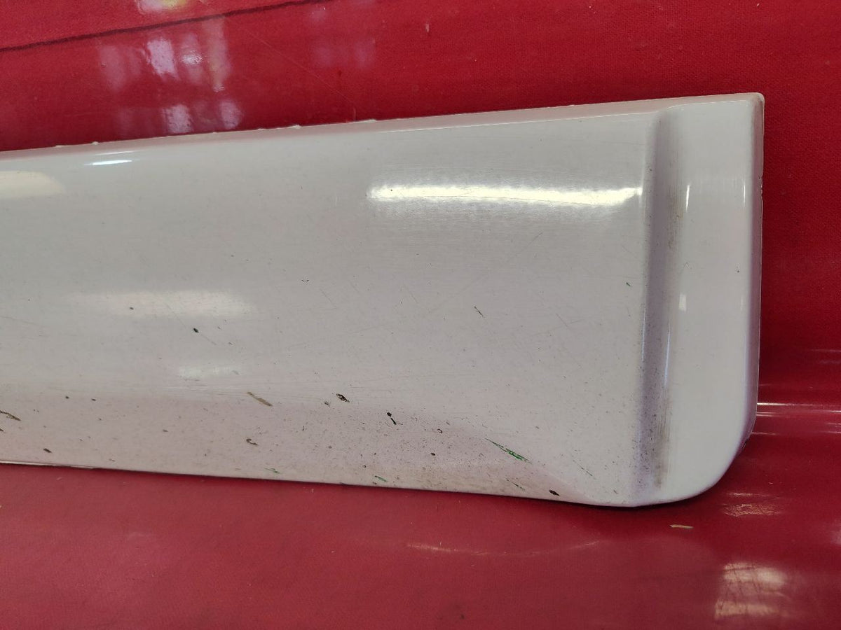 2012-2015 Captiva 08-10 Saturn Vue FRONT RIGHT PASSENGER Door Molding GBU / 703S