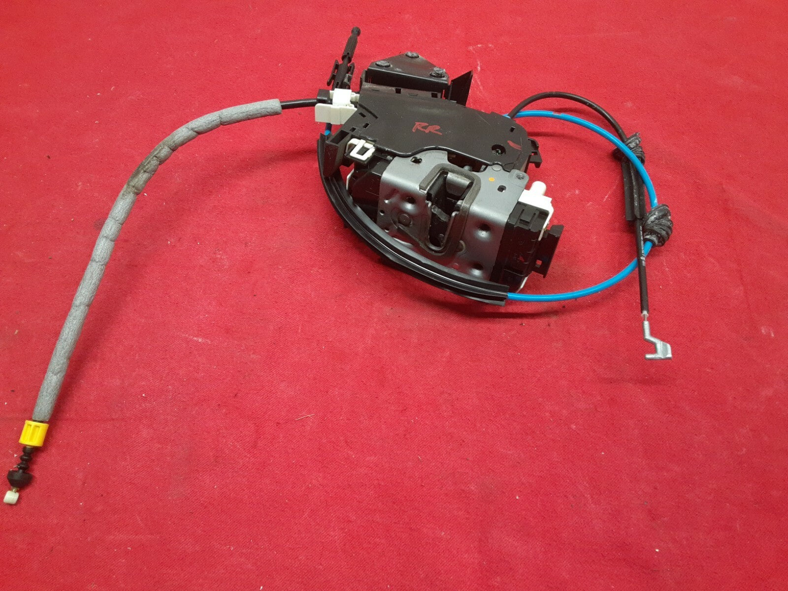 2008 - 2014 Mercedes C250 C300 C350 RIGHT PASSENGER REAR Door Lock Actuator
