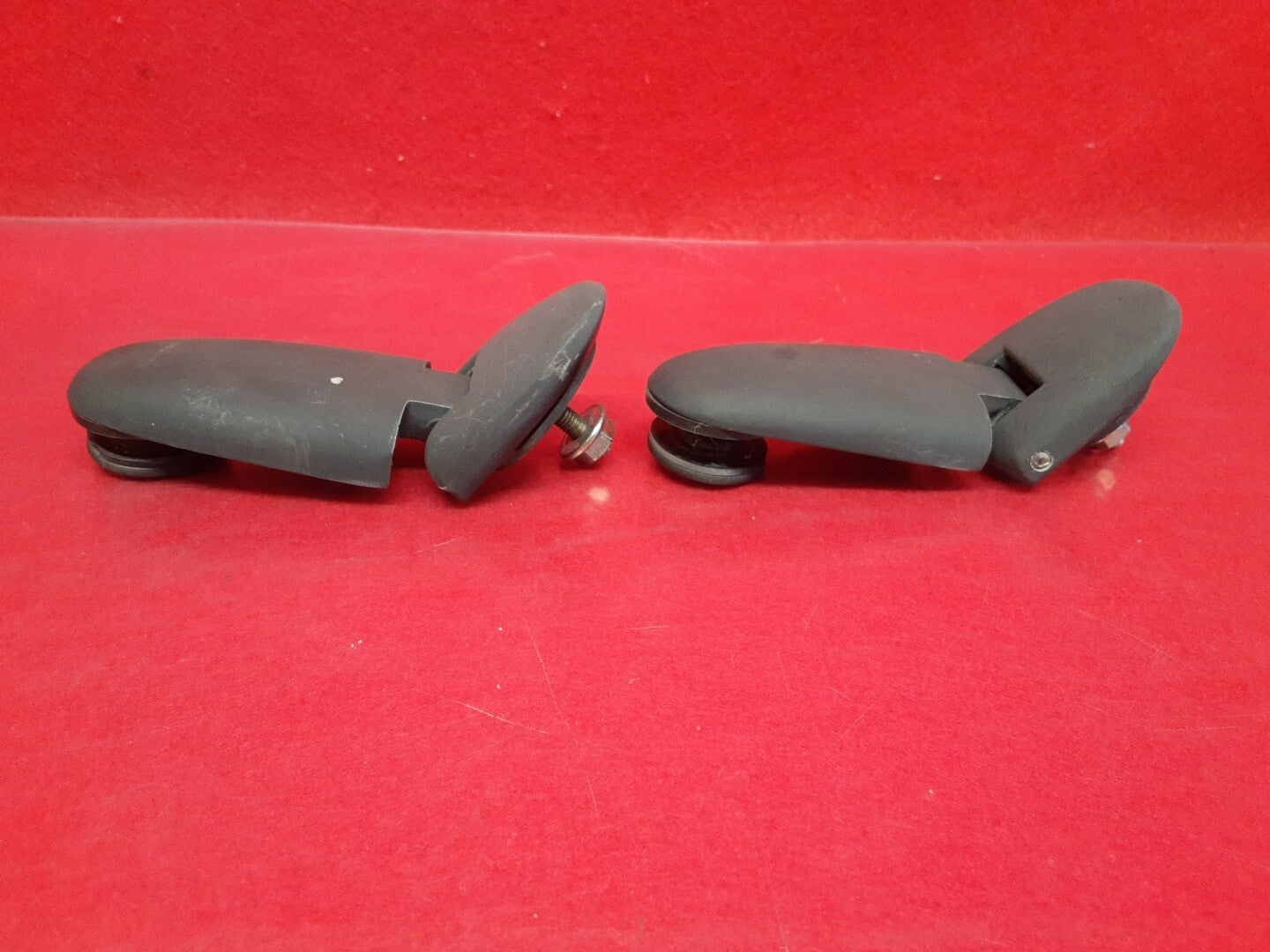 1998 - 2002 Ford Explorer Rear Liftgate Tail Gate Glass Left / Right Hinge Set