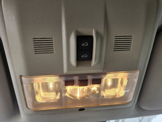 2005-2009 Land Rover LR3 / 2010-2016 LR4 Front Dome Map Console w/ Sunroof