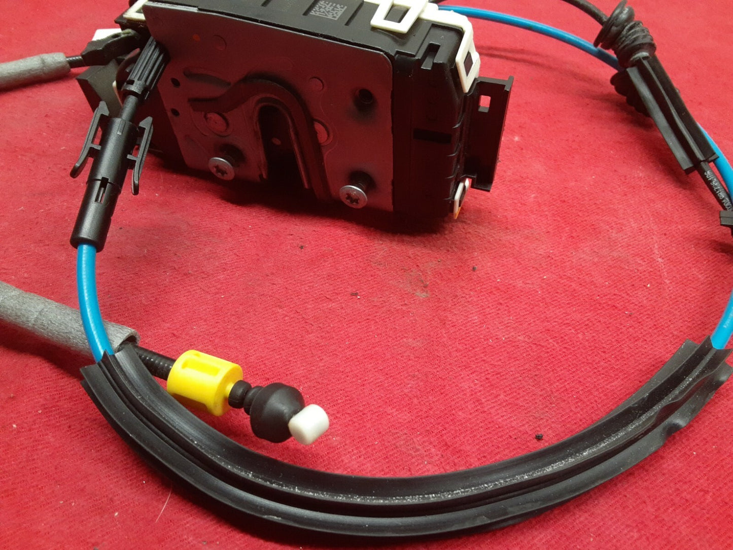 2008 - 2014 Mercedes C250 C300 C350 LEFT DRIVER REAR Door Lock Actuator