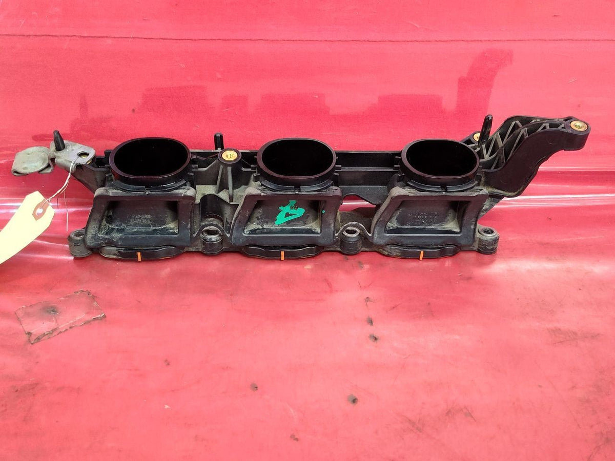 2012-2018 Mercedes Benz SEDAN V6 Lower Intake Manifold Plenum Flange Set - 110k