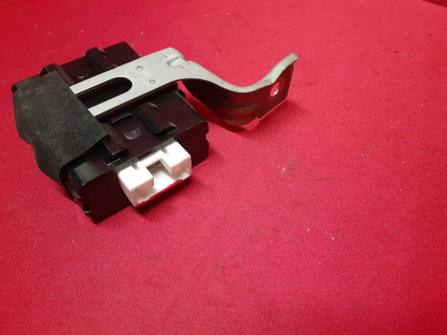 1992 1993 Lexus ES300 Power Steering Control Module Unit 89650-33010