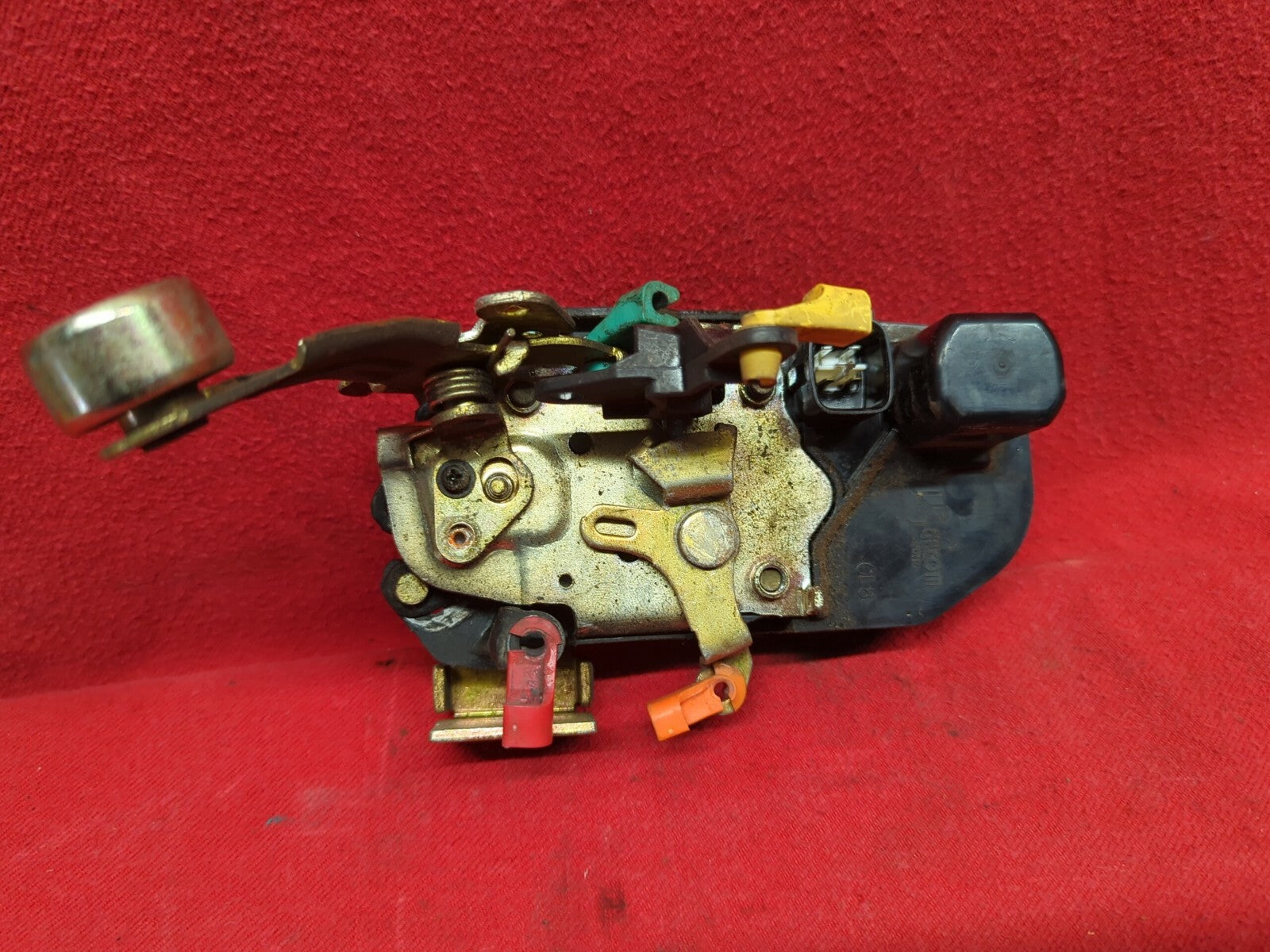 2002 2003 2004 2005 Jeep Liberty FRONT LEFT DRIVER Latch Lock Actuator 