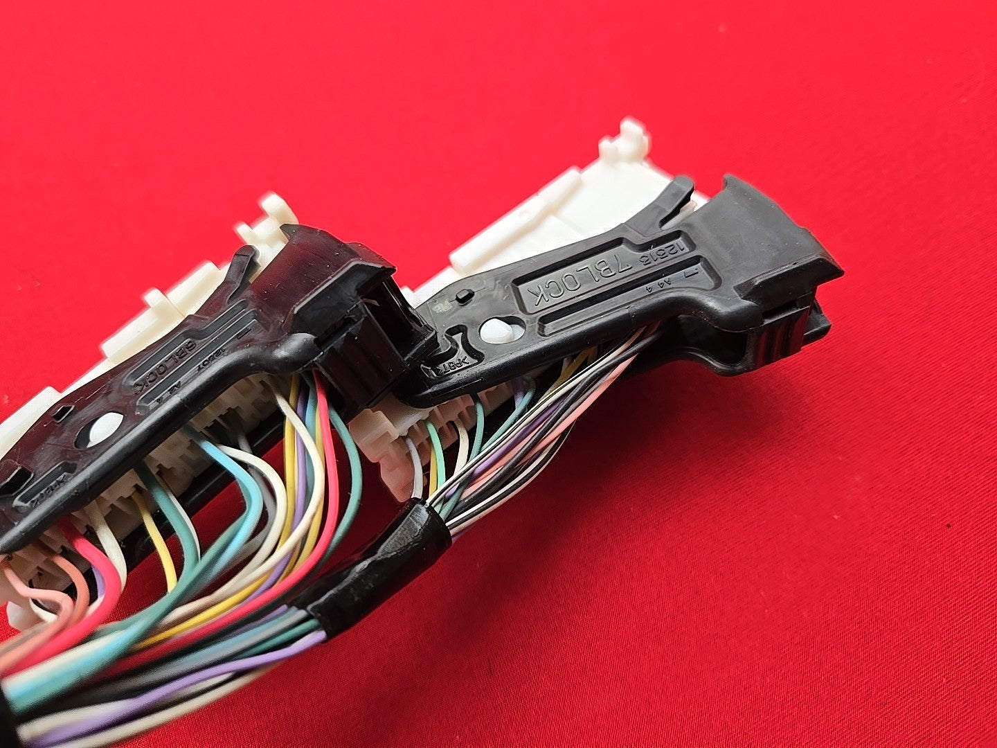 2011 2012 Lexus IS250 IS350 ISF Auto LEFT DRIVER Fuse Box Junction Block PIGTAIL