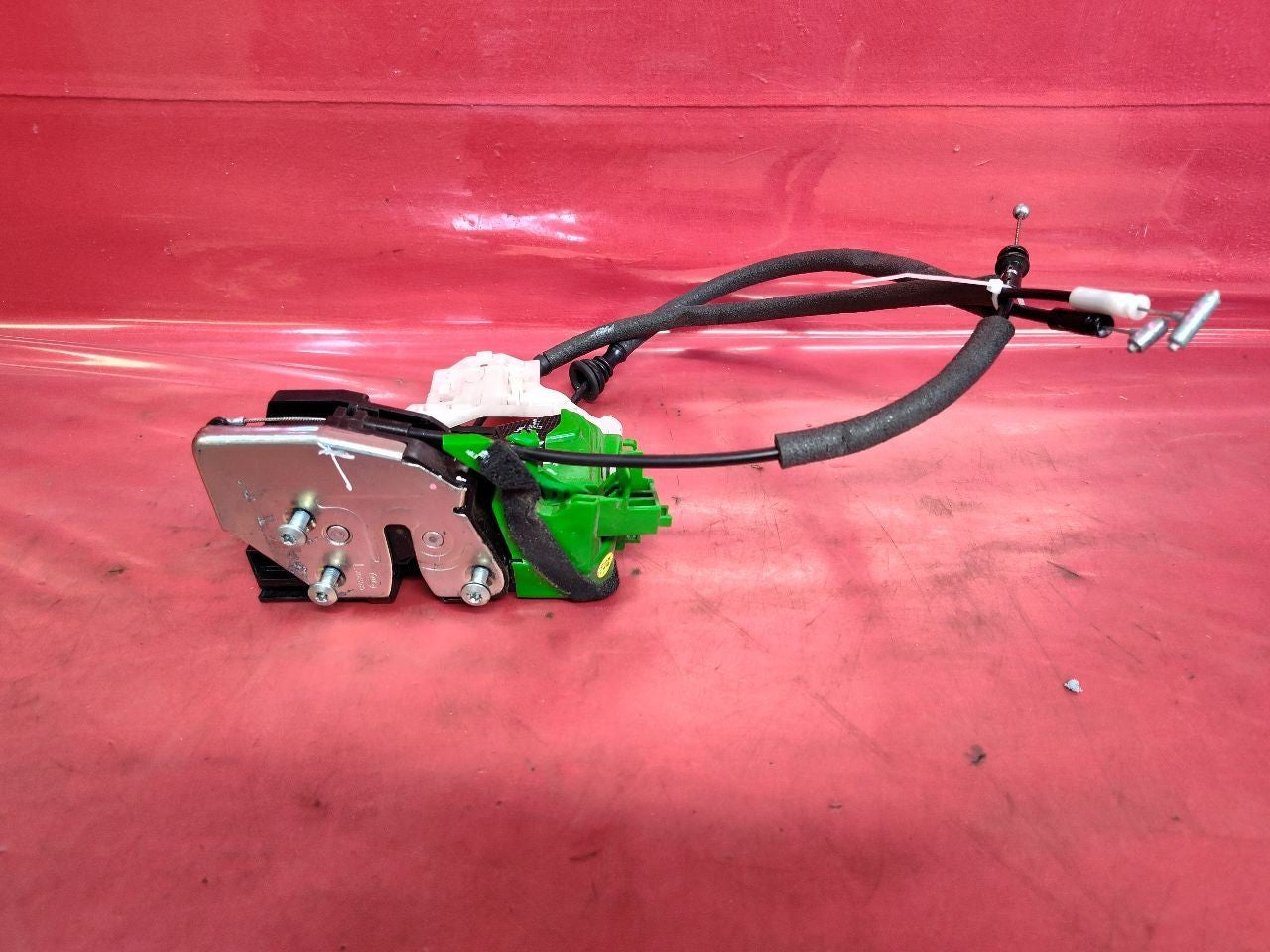 2016-2020 Kia Sorento FRONT LEFT DRIVER Door Latch Lock Actuator - 81k Miles