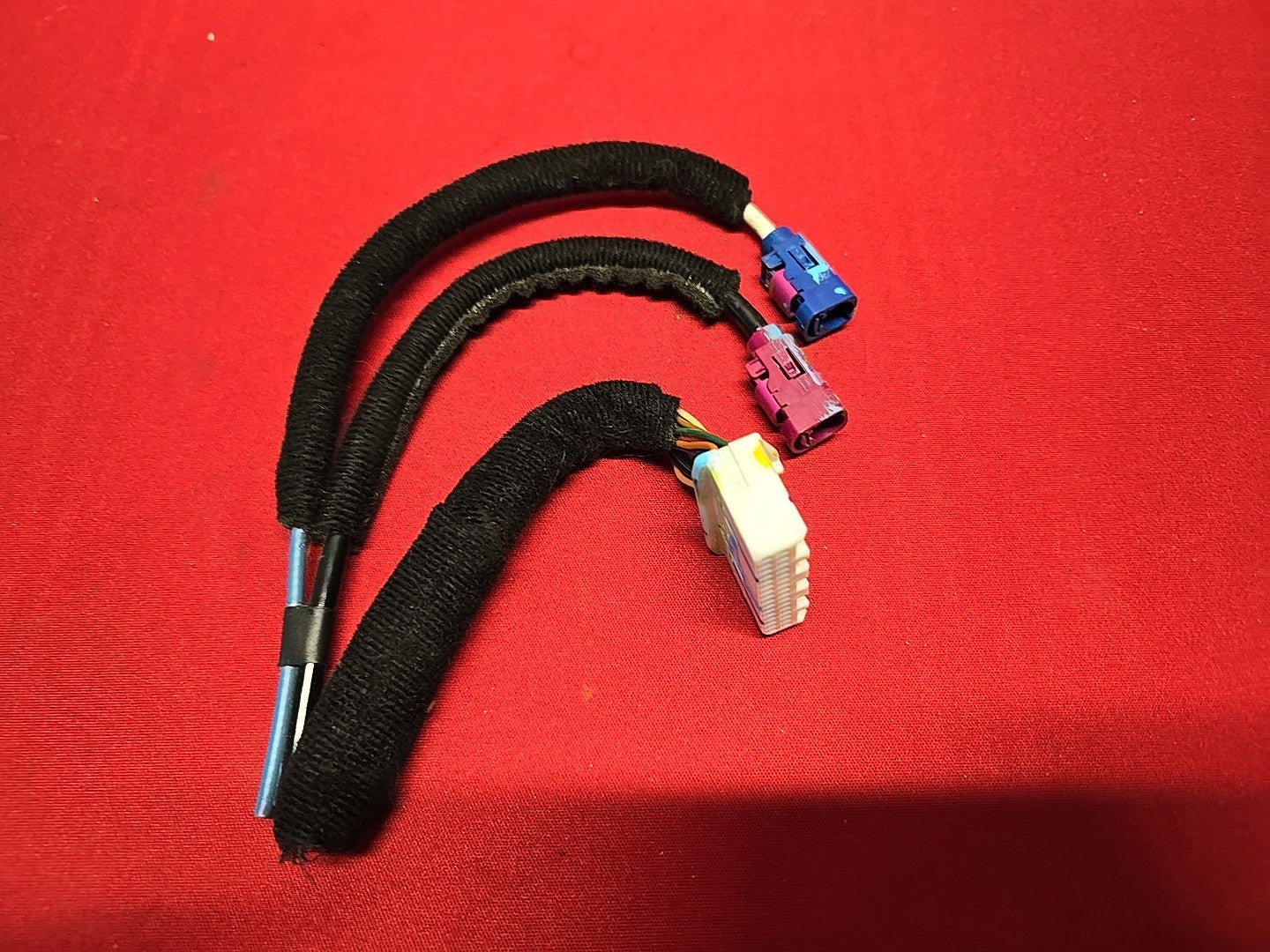 2015-2017 Hyundai Sonata Telematics Bluetooth Communication Module - PIGTAILS