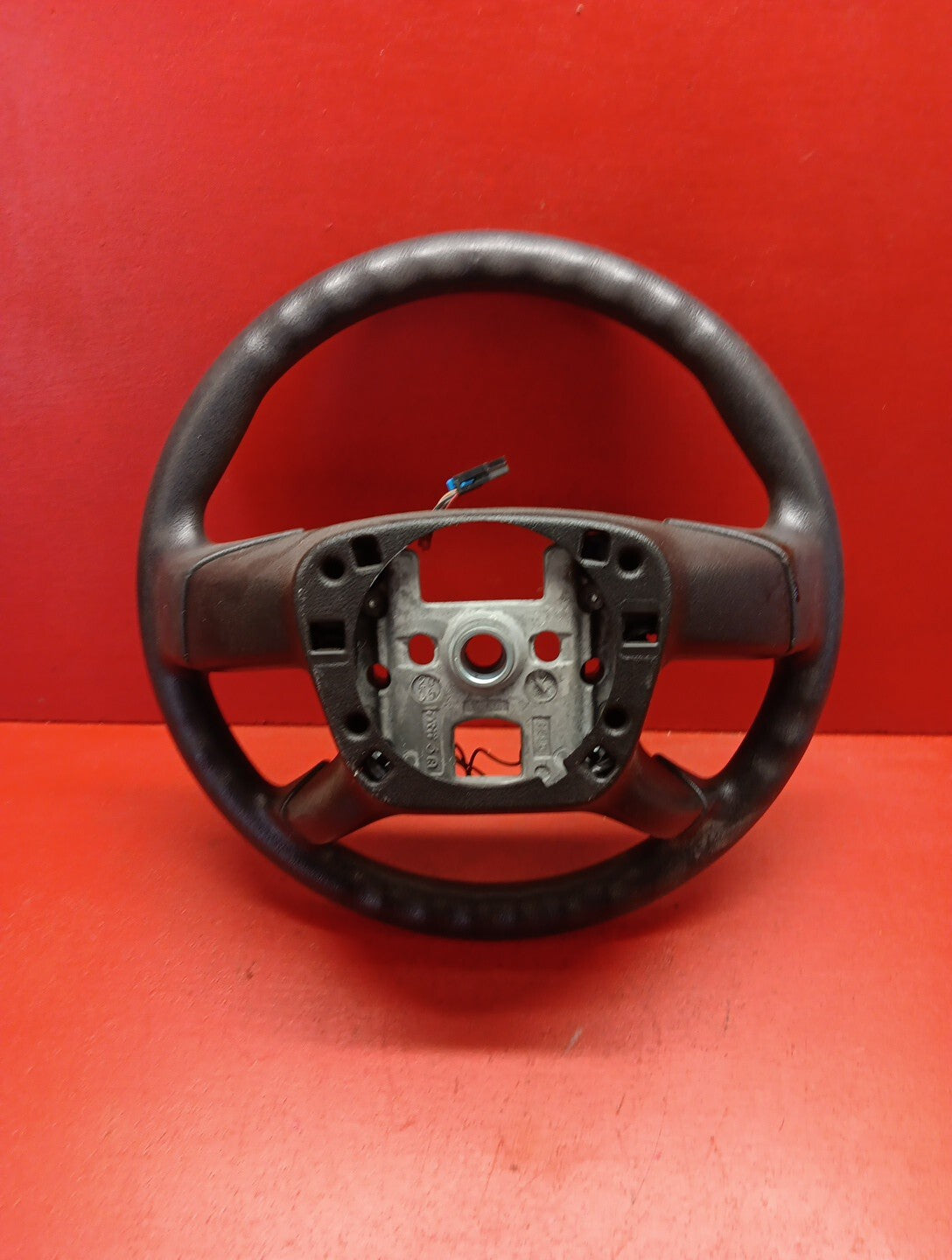 2005 2006 Chevrolet Cobalt Steering Wheel W/ Cruise Control 15860958