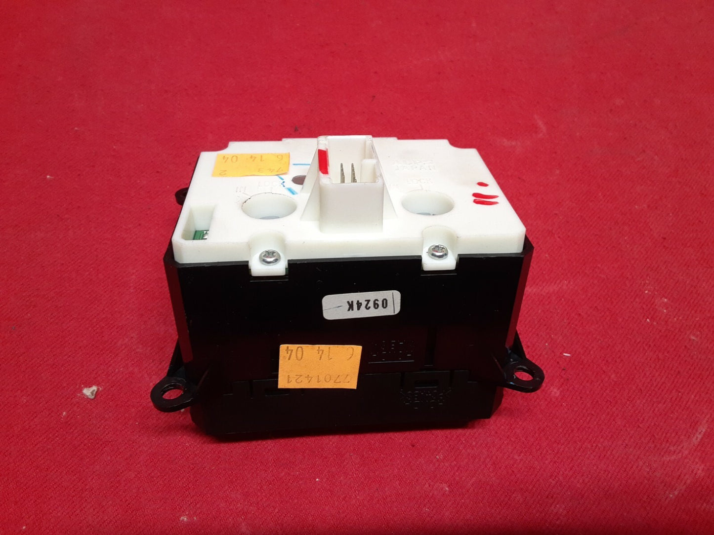 2001 - 2006 Acura MDX Touring A/C Heat Climate Control Defrost Switch & Hardware