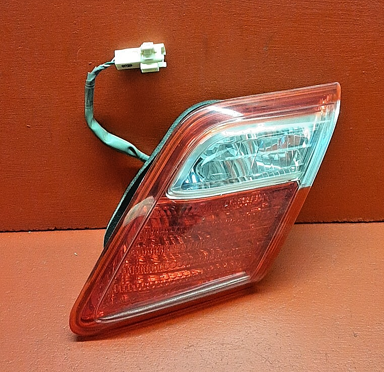 2007 2008 2009 Toyota Camry Rear Right Inner Tail Light Lamp 8158006120