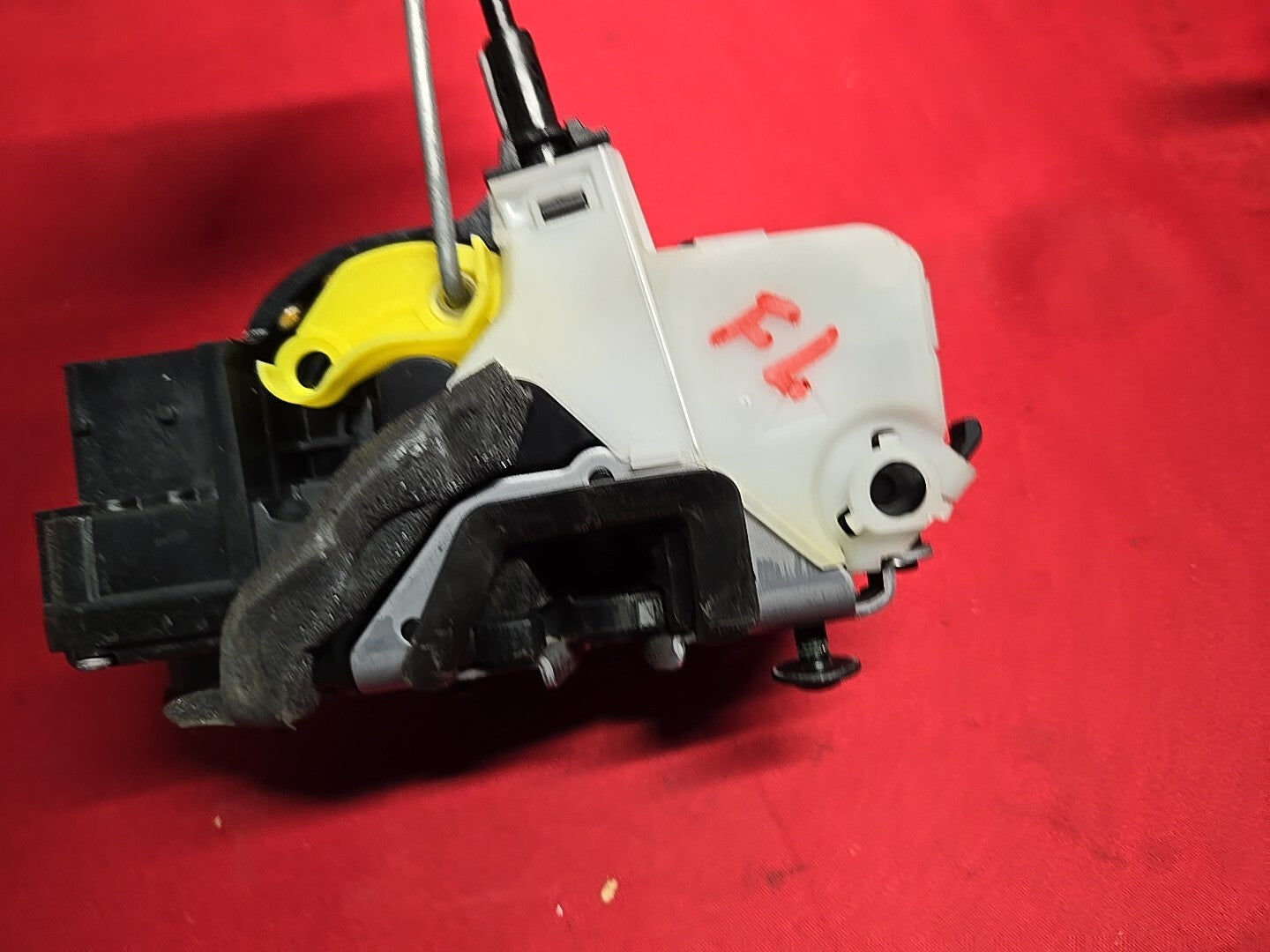 2015 - 2017 Chevy Buick GMC FRONT LEFT DRIVER Door Latch Lock Actuator