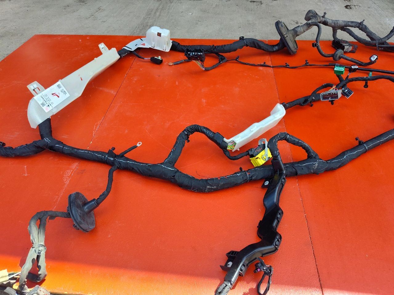 2018 Chevy Chevrolet Equinox 1.5L LT Main Chassis BODY Wiring Harness - Complete