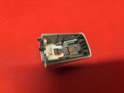 2010 - 2016 Land Rover LEFT DRIVER Door Handle Lock Cap LRC687 FUJI WHITE