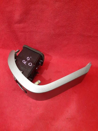 2004 - 2009 Toyota Prius - Front Right / Pass. Outer Vent / Bezel - 55650-47020 