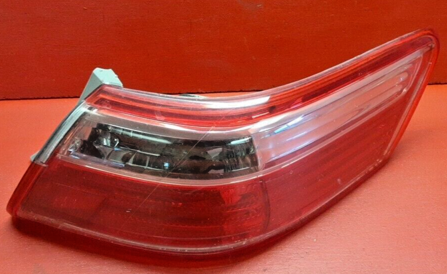 2007 2008 2009 Toyota Camry Rear Right Outer Tail Light Lamp Assembly 8155006240