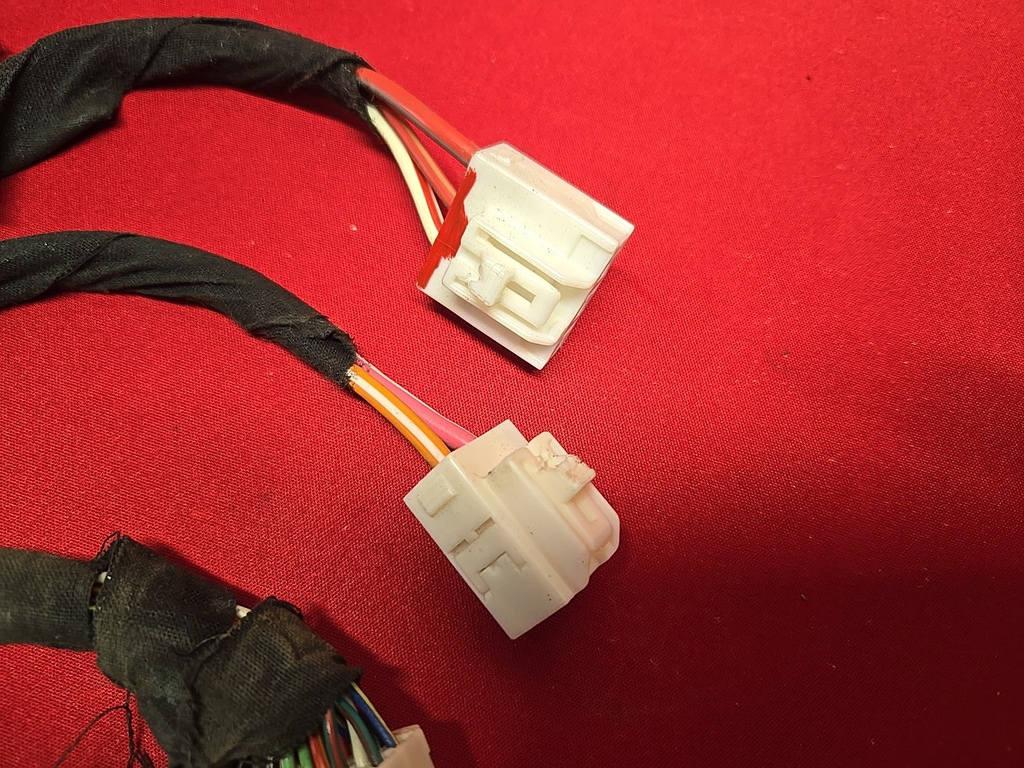 2000 2001 Jeep Grand Cherokee Left Dash Interior Cabin Fuse Box BCM - PIGTAILS
