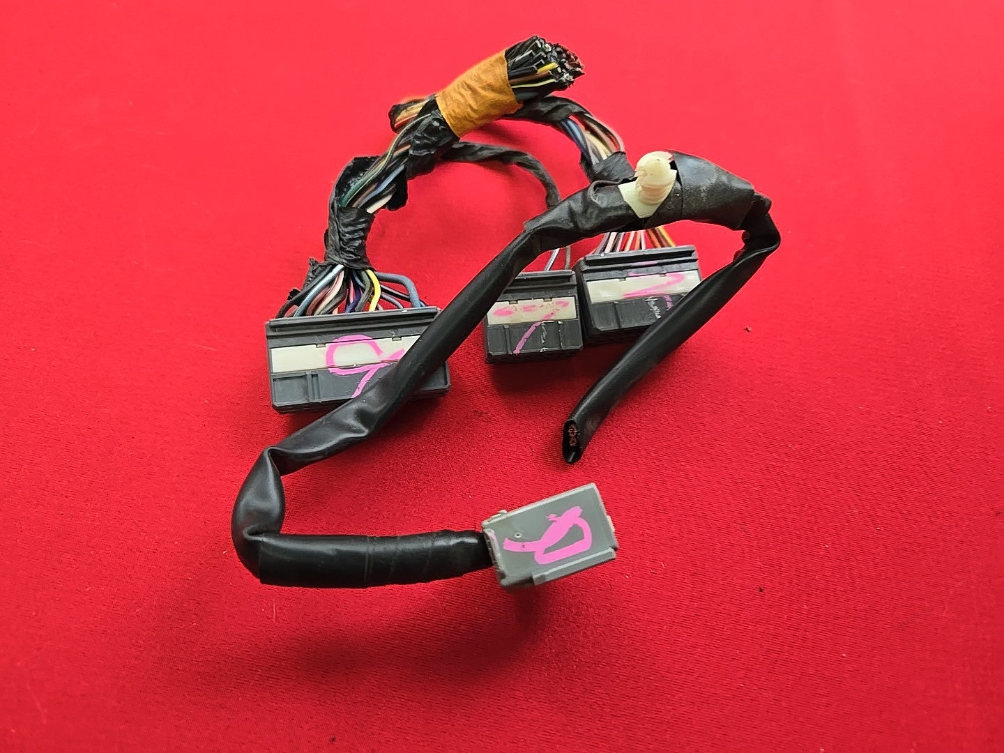 2000-2004 Ford F-150 Interior Cabin Fuse Box\ w/ POWER GROUP PKG - PIGTAILS ONLY