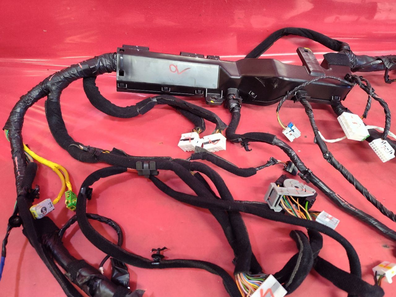 2019-2021 Kia Forte 2.0L NU A/T Instrument Panel Dash Wiring Harness Complete