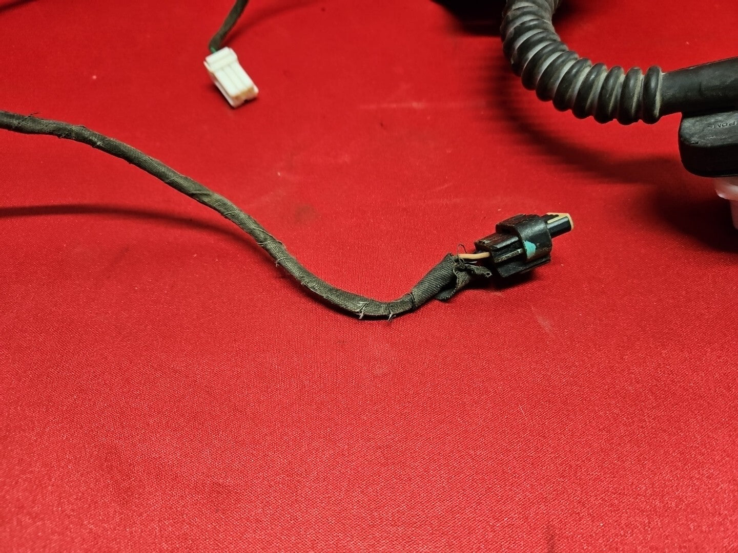 2011 - 2013 Jeep Grand Cherokee RIGHT REAR PASSENGER Door Jumper Wiring Harness