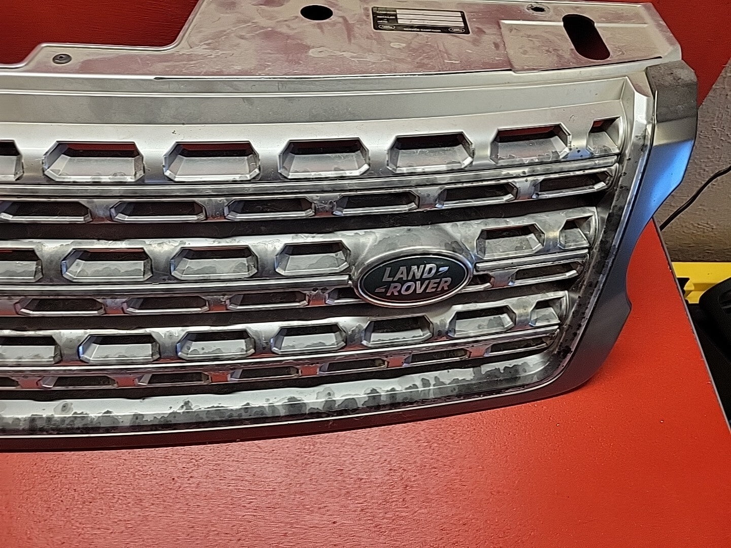 2013-2019 Land Rover Range Rover Front Upper Grille Silver LR077427