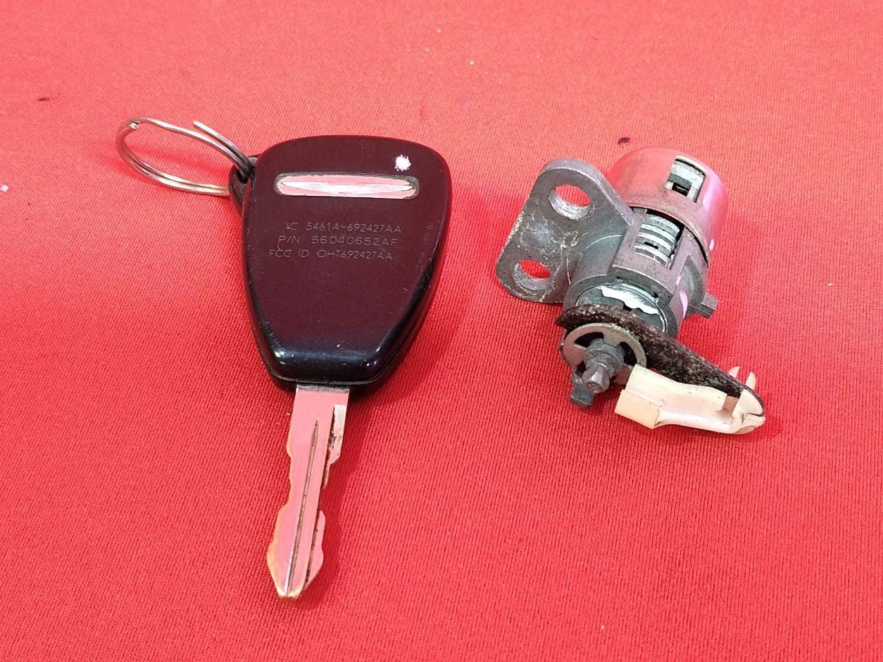 2007-2014 Chrysler Dodge Sedan Ignition Lock Housing Door Cylinder Key SET