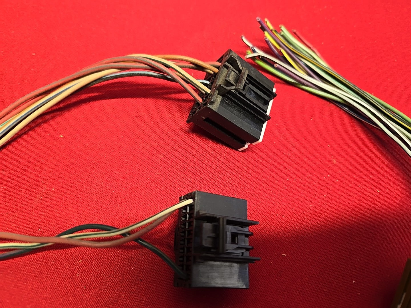 2010 Dodge Caliber L4 Auto Trans Speedometer Instrument Cluster PIGTAIL WIRES