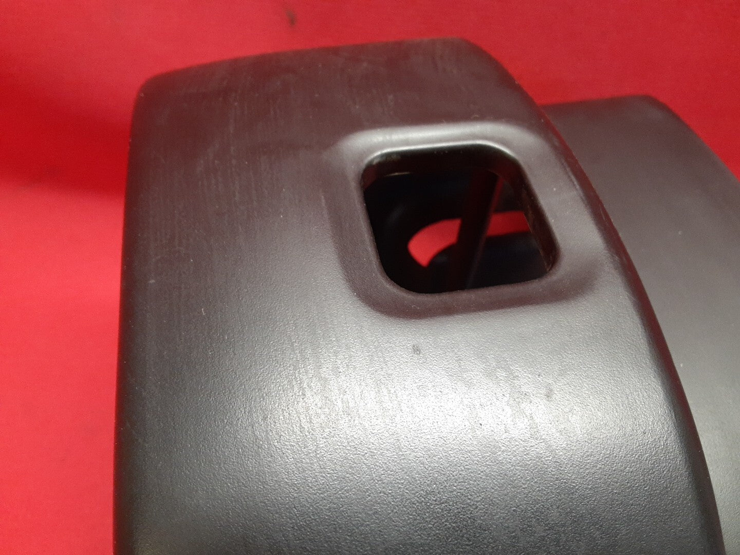 2000-2006 Subaru Outback Steering Column Shroud Cover Assembly 34341AE04A