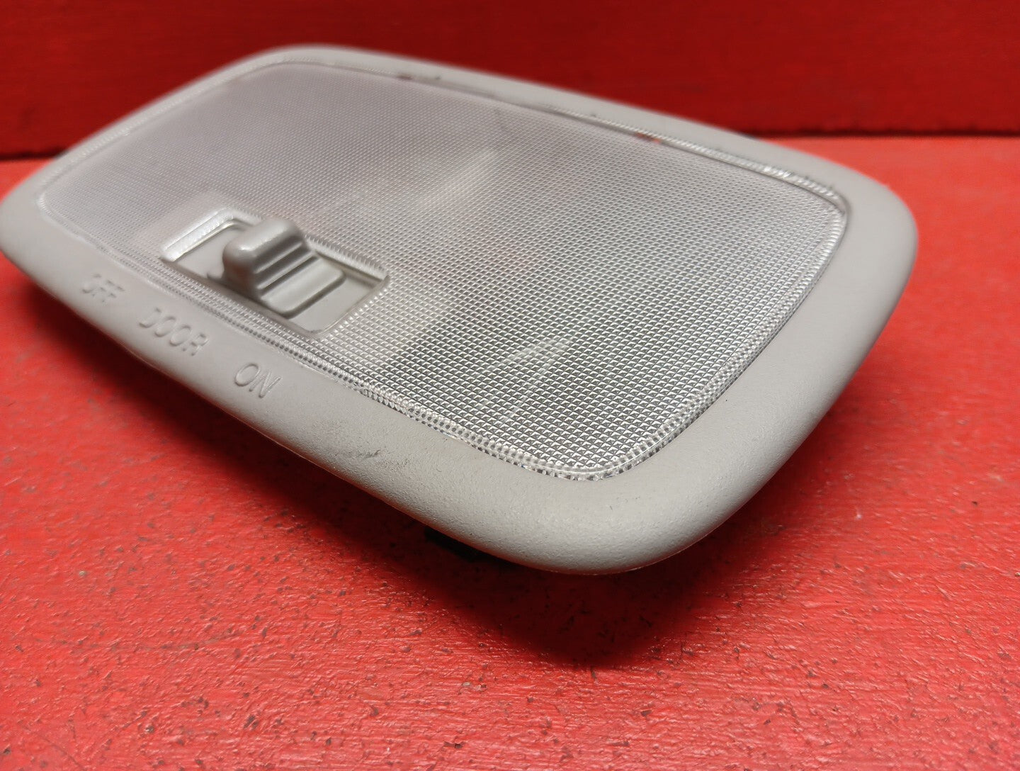 2010 - 2013 Kia Soul REAR INTERIOR Overhead Dome Map Light Lamp Assembly