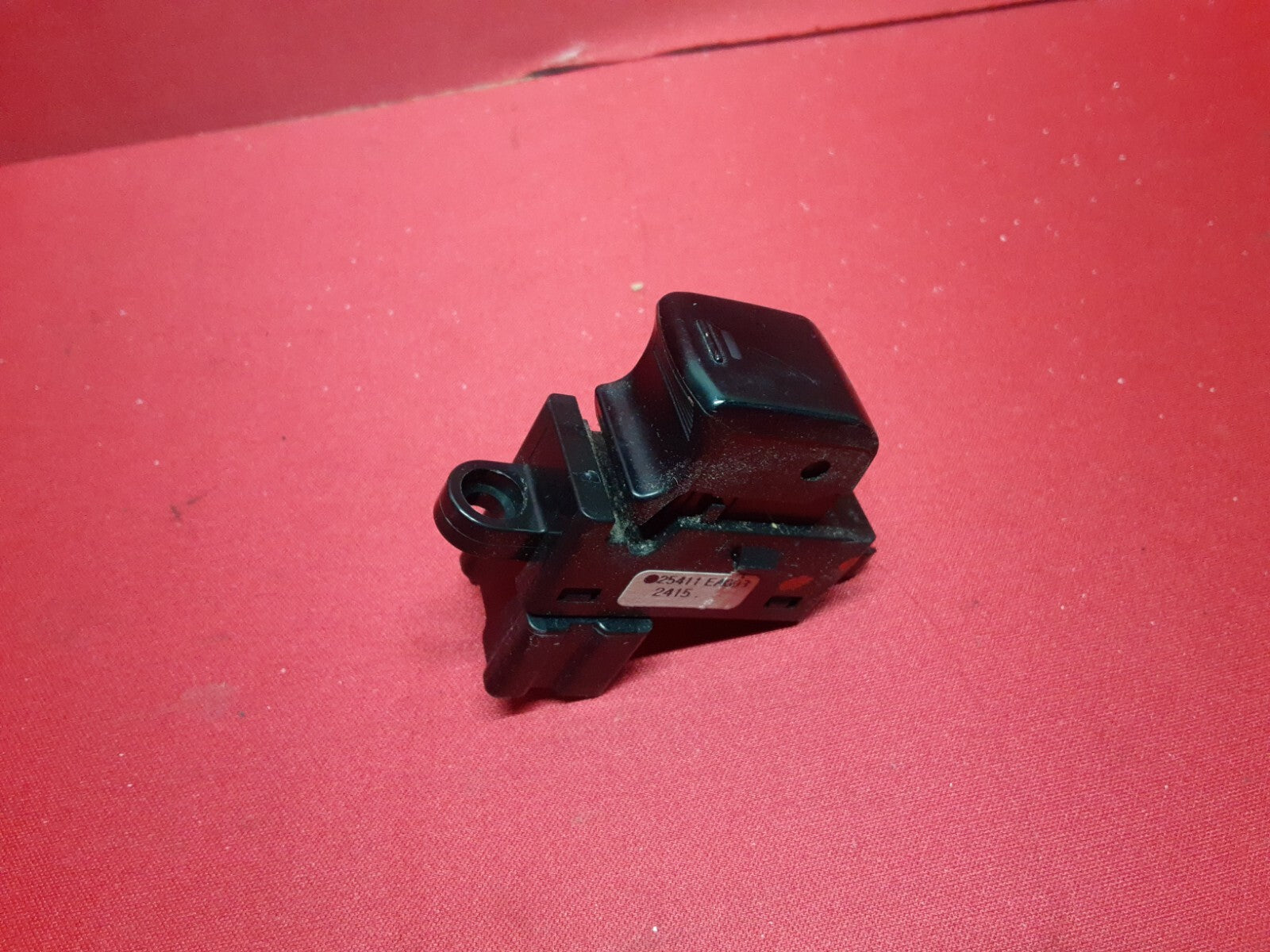 2005 - 2021 Nissan Multiple Models RIGHT REAR Window Switch 25411-EA003
