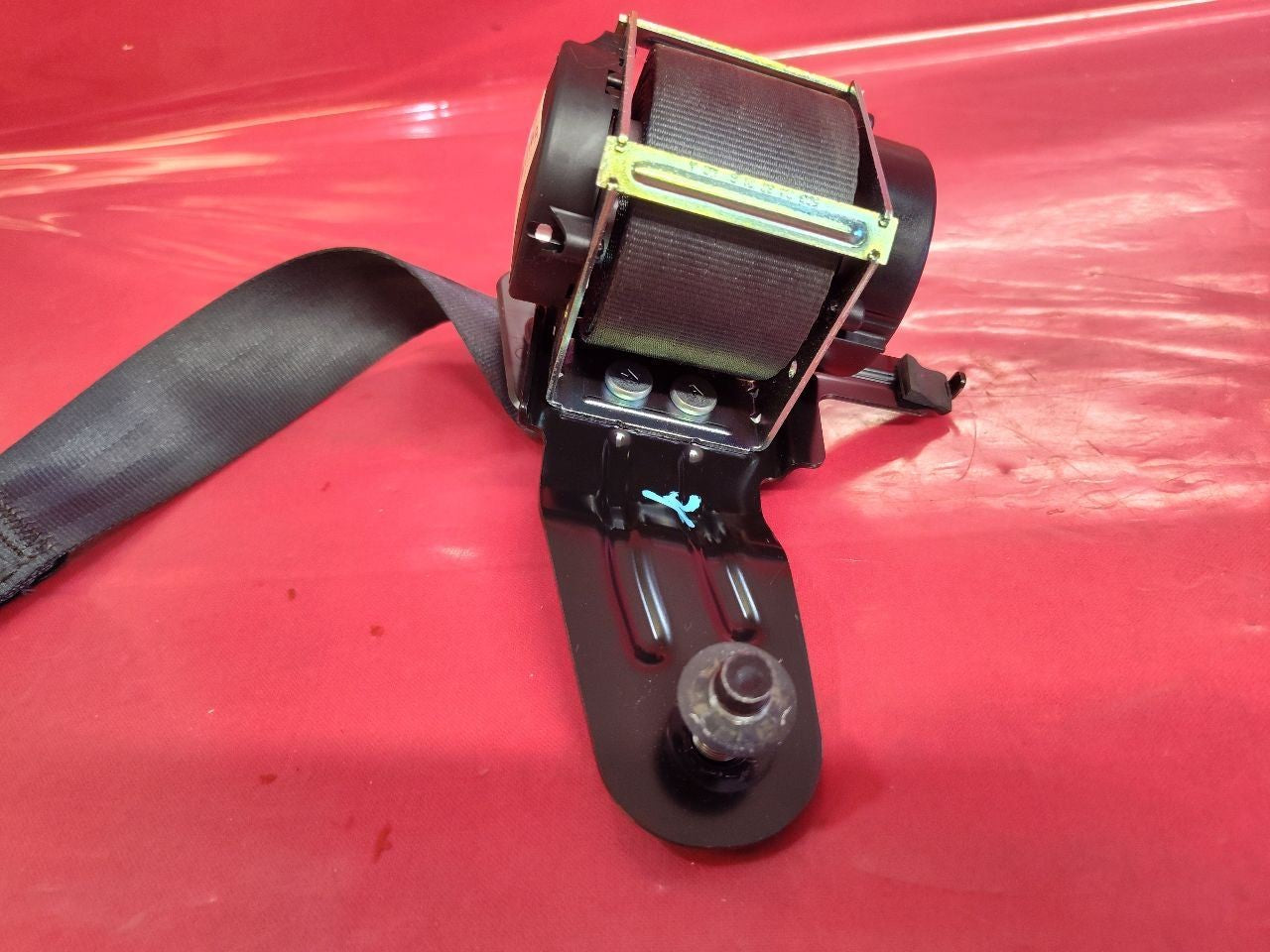 2015-2019 Hyundai Sonata REAR Second 2nd Row RIGHT PASSENGER Seat Belt Retractor