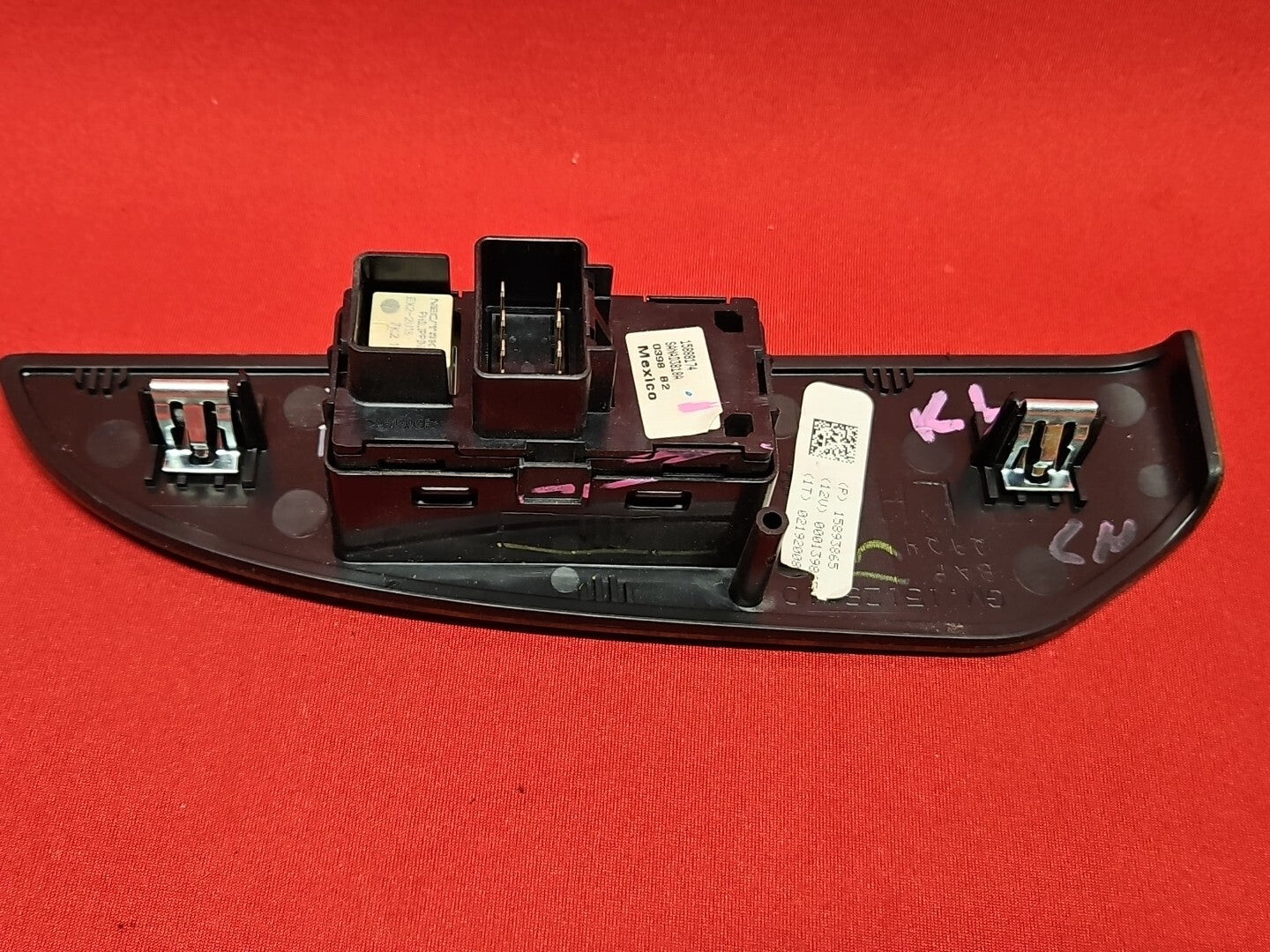 2007-2014 GM Chevrolet Tahoe / GMC Yukon Rear Left Door Window Switch W/ Trim