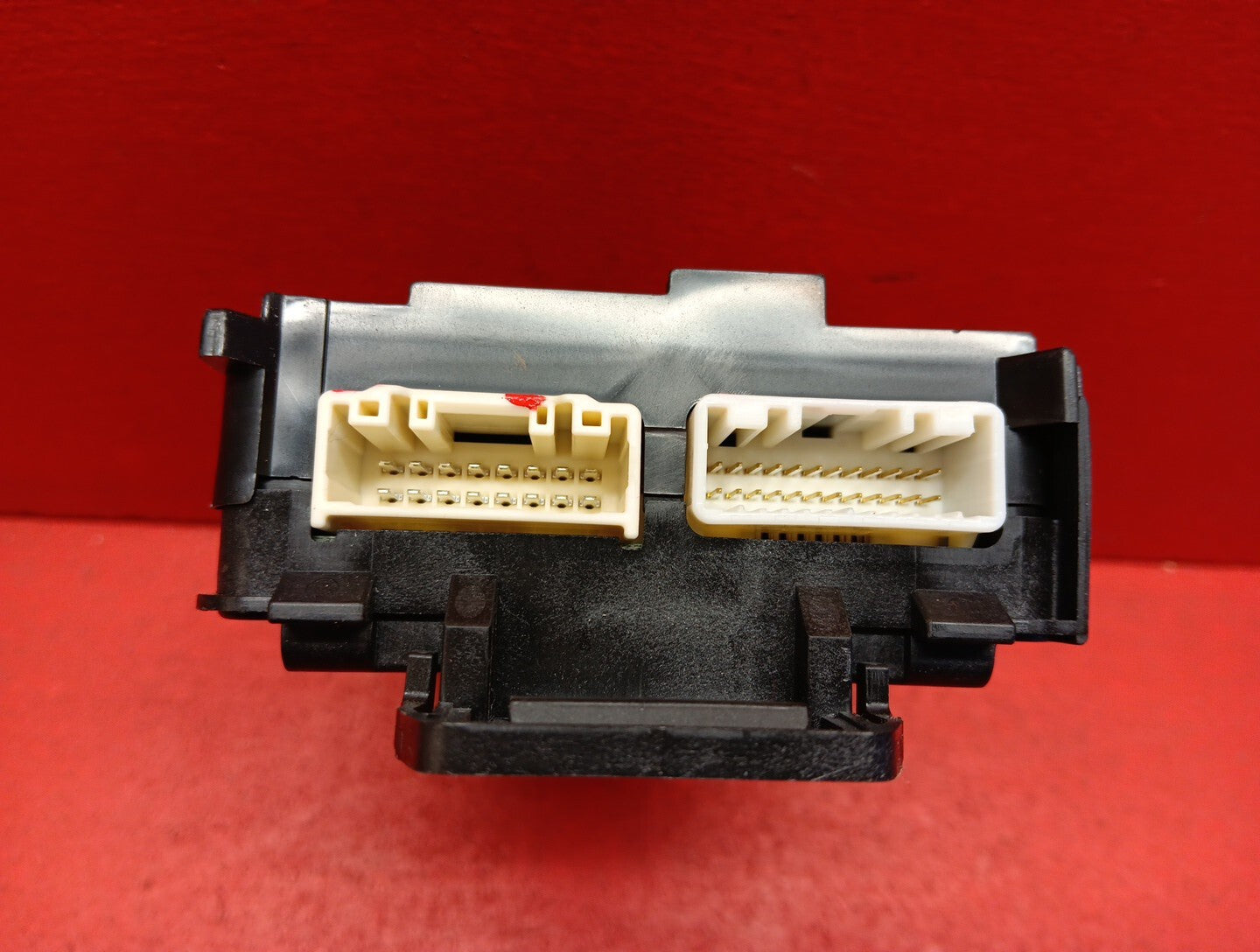 2014 - 2016 Mazda 3 Rear Body BCM Relay Controller Module KD45-67-5Y0G