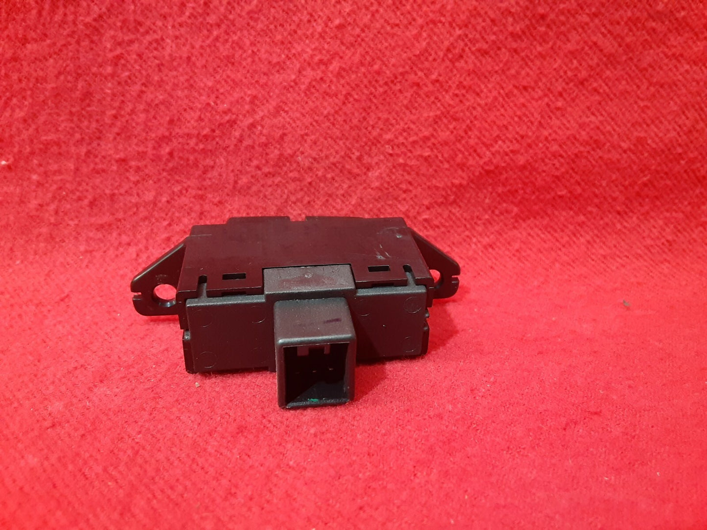2010 2011 2012 Hyundai Santa Fe Odometer Trip Reset in Cluster Bezel 937602B000