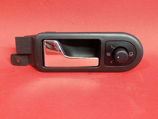 1998-2005 VW Volkswagen Sedan FRONT RIGHT PASSENGER Interior Door Handle Chrome