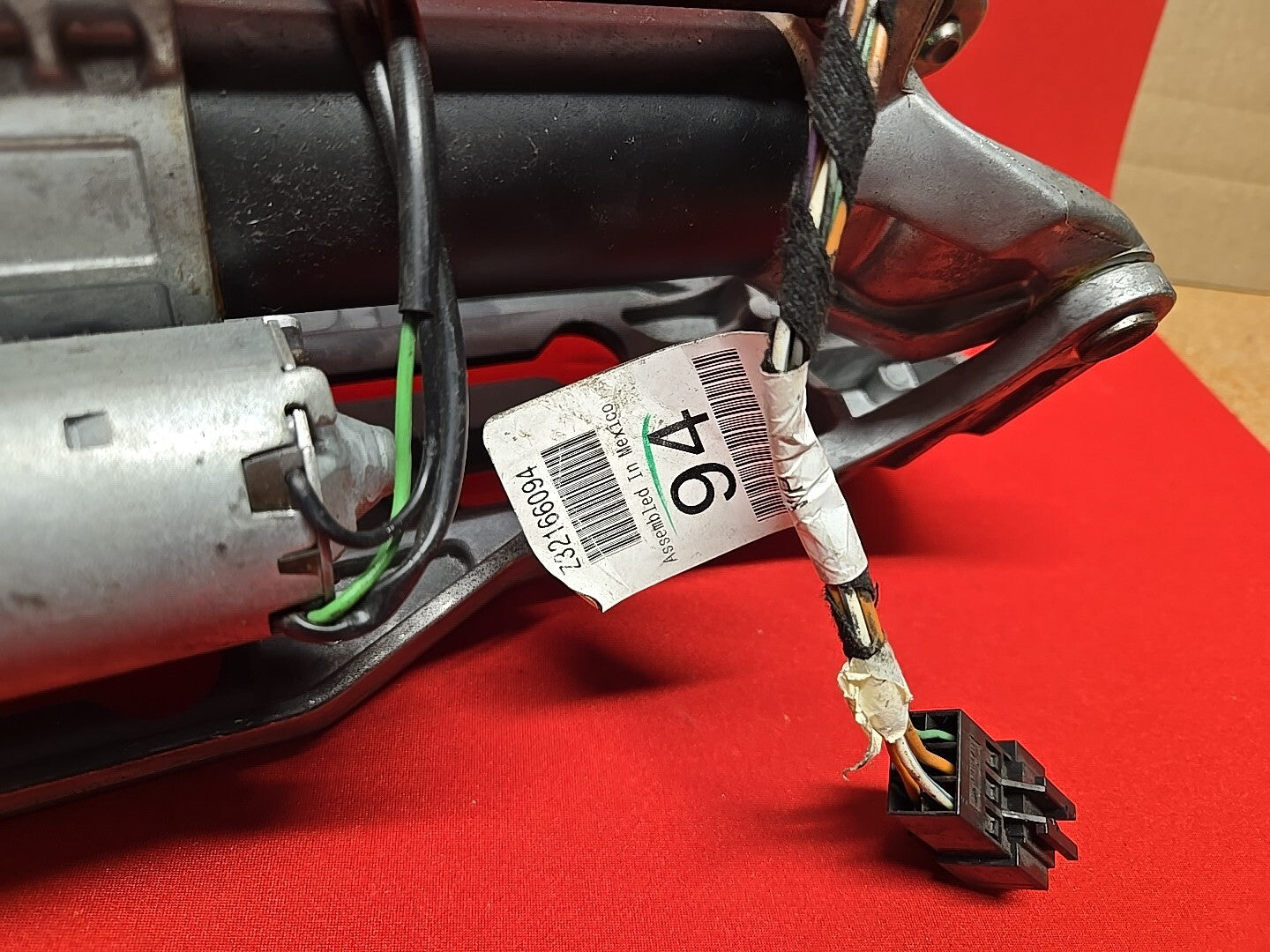 2007 - 2009 R320 / 2008 - 2012 R350 Mercedes Benz OEM Steering Column *TESTED*