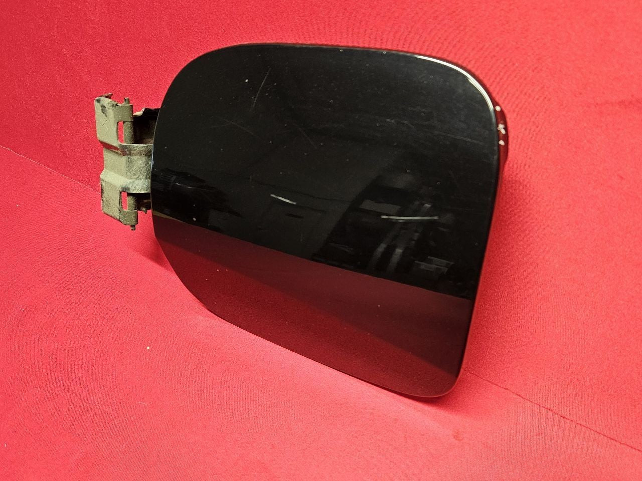 2018-20, 22-23 Mitsubishi Eclipse Cross Fuel Filler Gas Door Lid X42 Black
