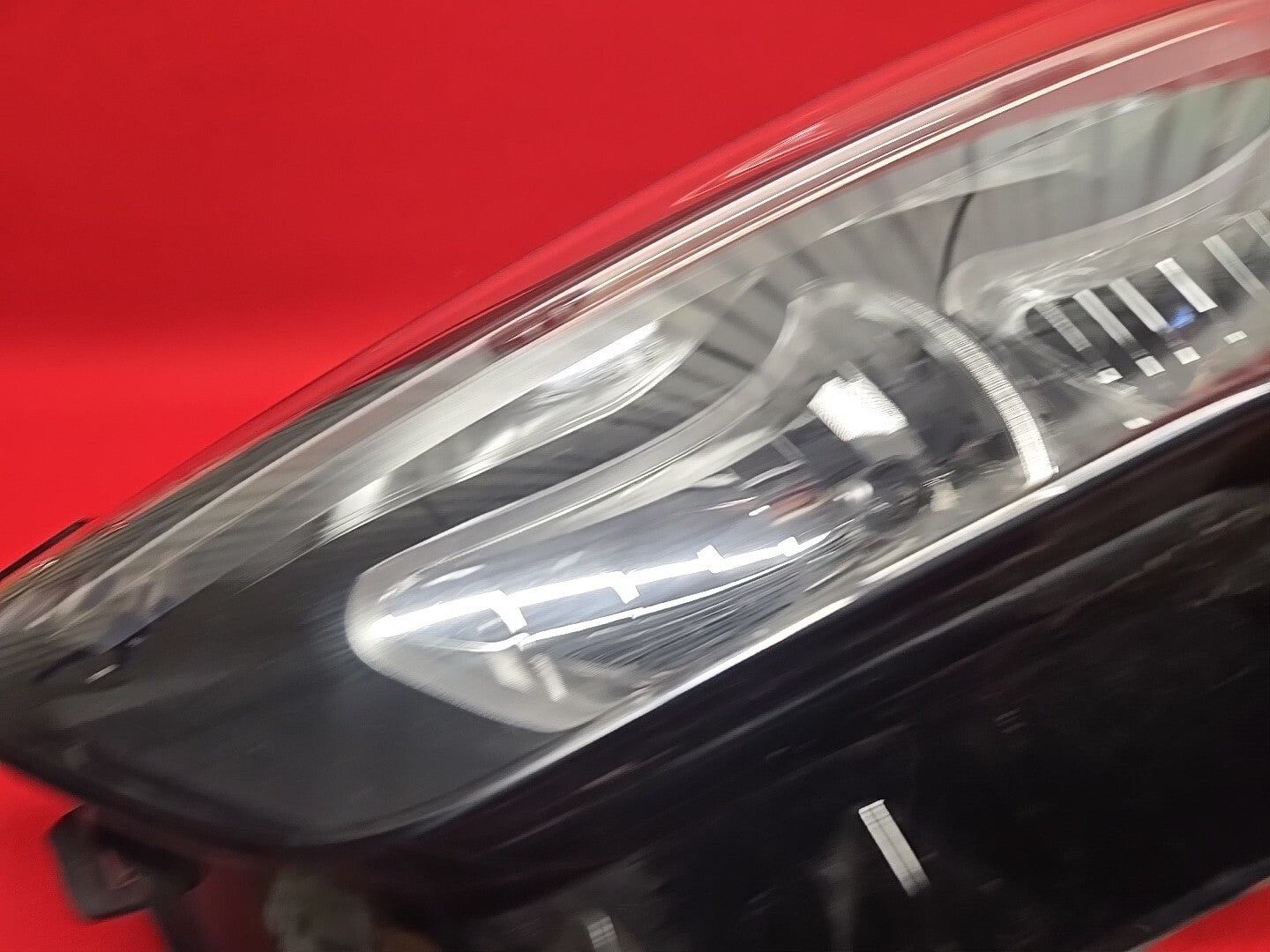 18-20 Buick Regal Sportback Tourx LEFT DRIVER Headlight HALOGEN - MNT TABS GOOD