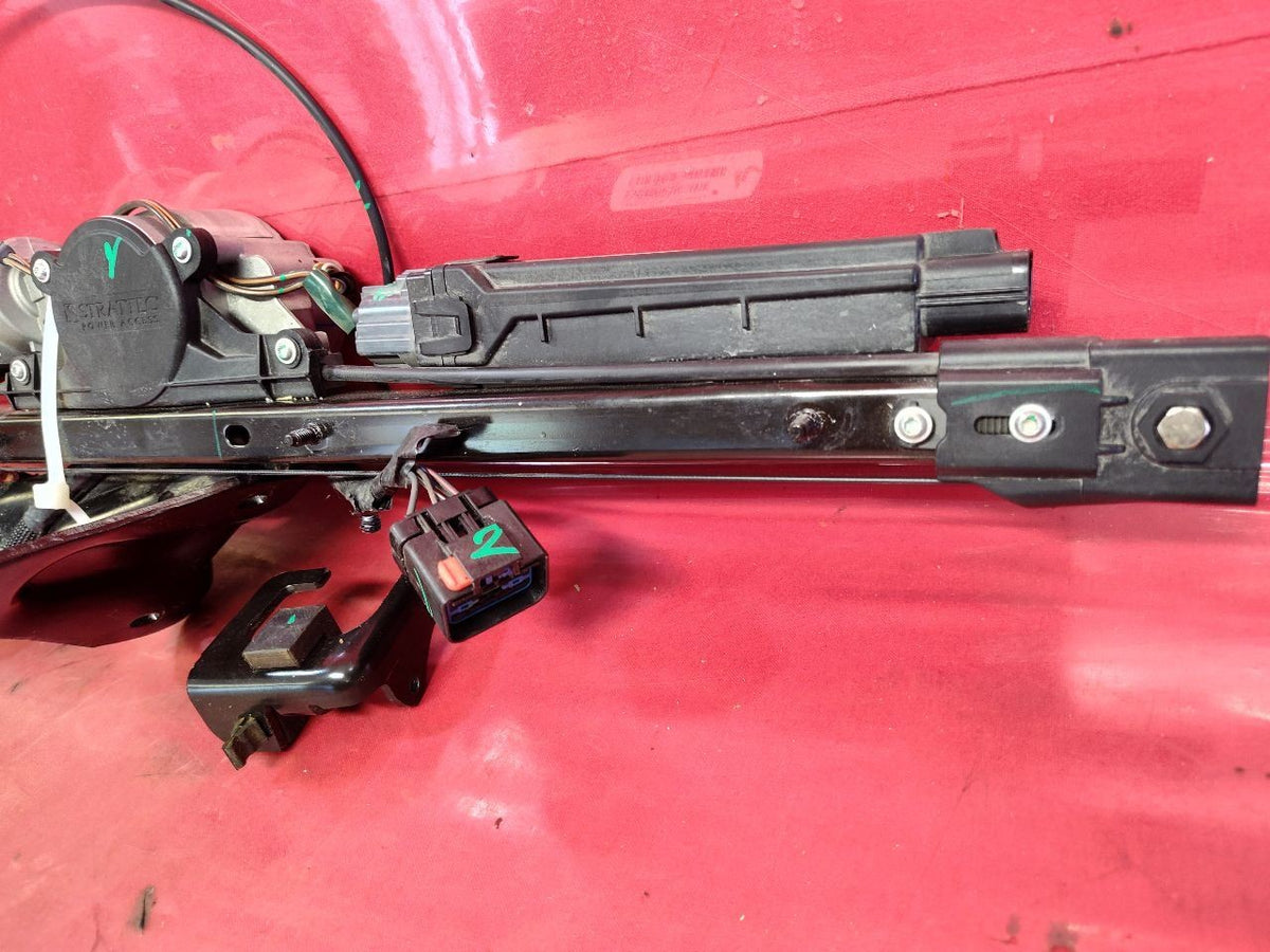 2010-2020 Chrysler Dodge Van LEFT DRIVER Power Sliding Door Track Motor 108k