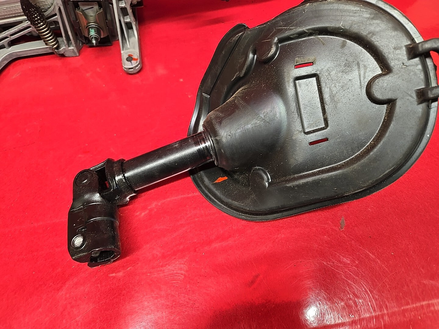 18 Buick Regal Sportback TourX 17-19 Acadia LaCrosse Manual Tilt Steering Column