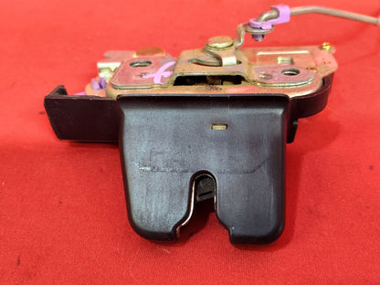 2001-2005 Lexus GS300 GS430 Trunk Deck Lid Latch Lock Actuator 64600-30180