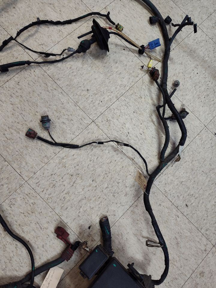 2003 2004 Toyota 4Runner Front End Engine Bay Wiring Harness w/ DAYTIME RUN ONLY